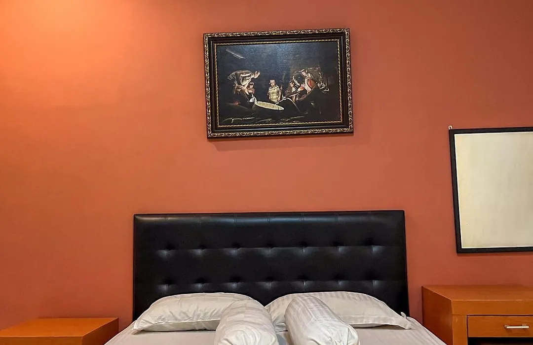 Kartika Syariah Guest House-1